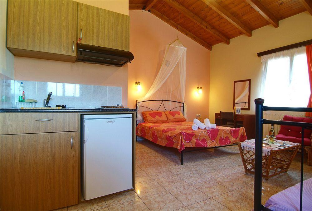 Kelari Studios Amfissa Zimmer foto