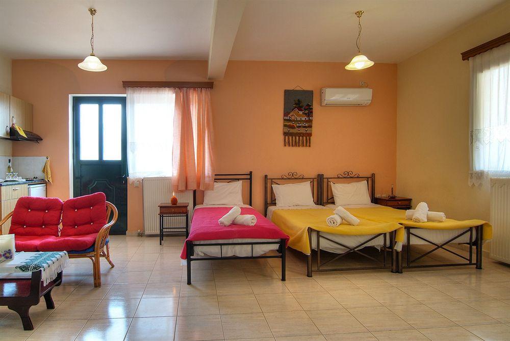 Kelari Studios Amfissa Zimmer foto