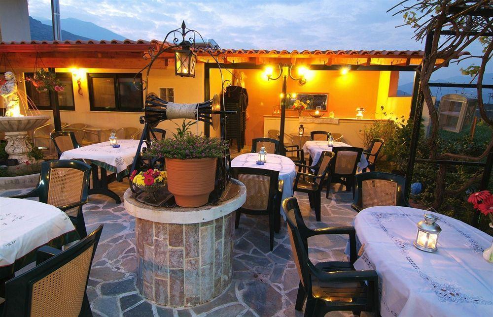 Kelari Studios Amfissa Restaurant foto